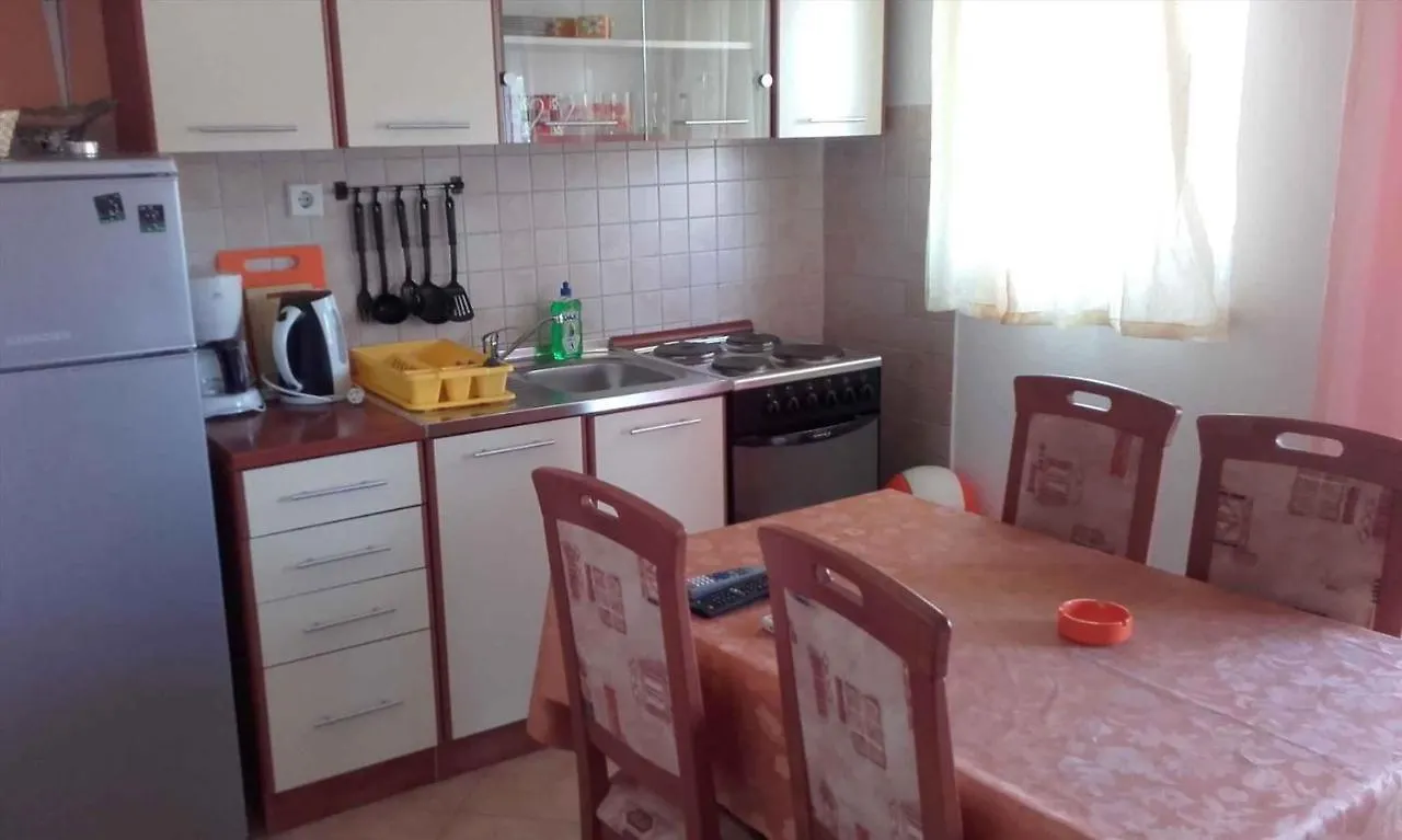 Apartment Lopar 3