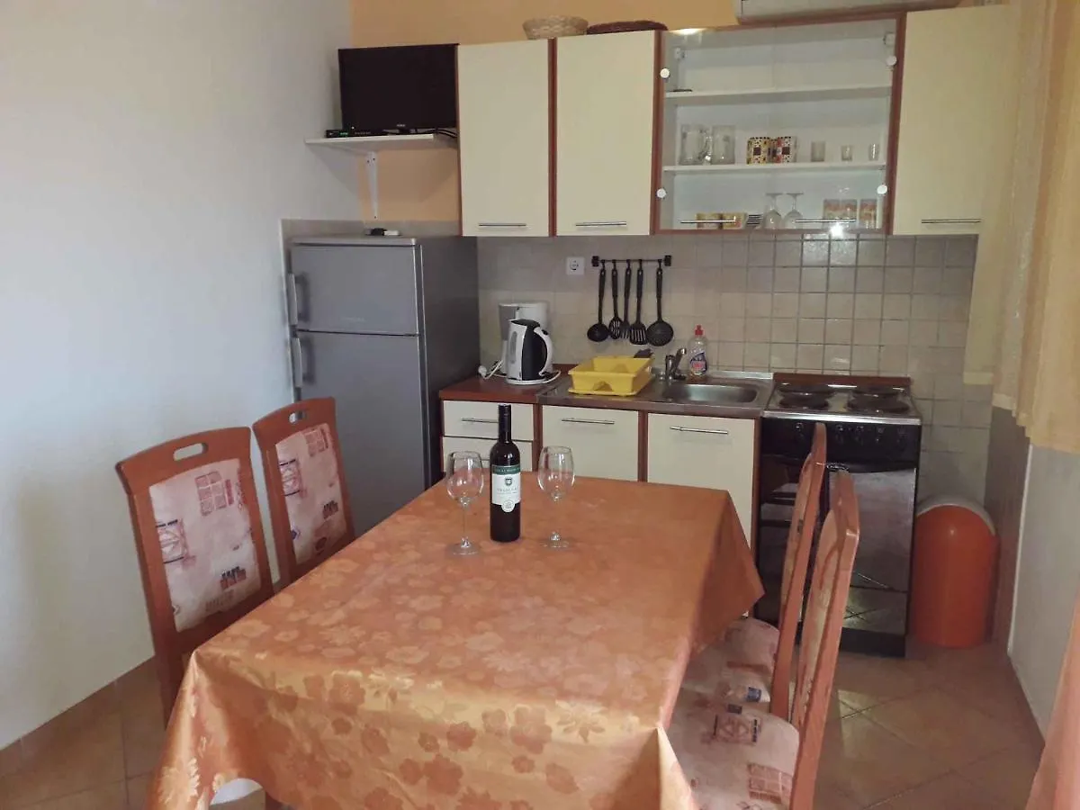 Apartment Lopar 3