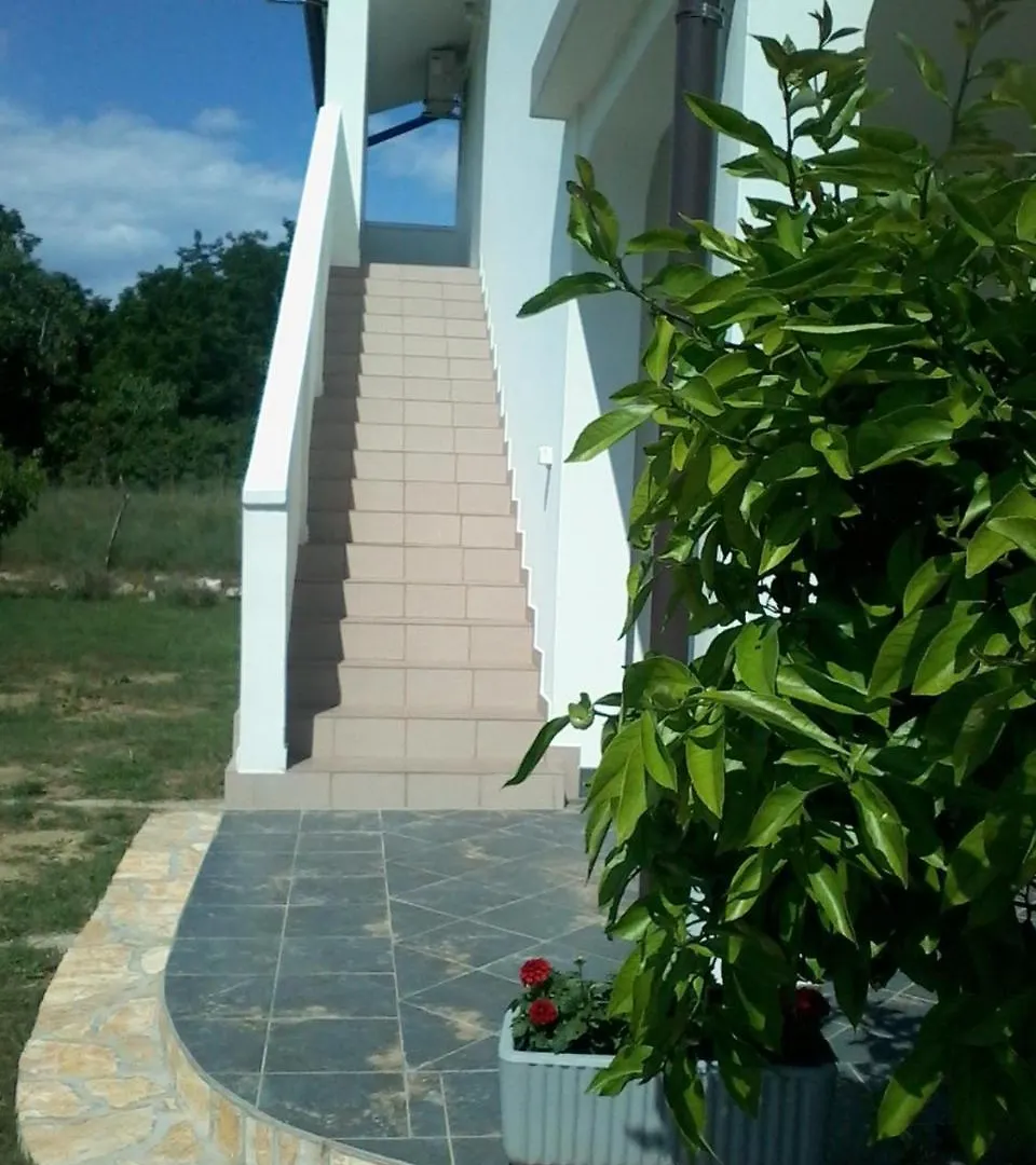 Apartment Lopar 3