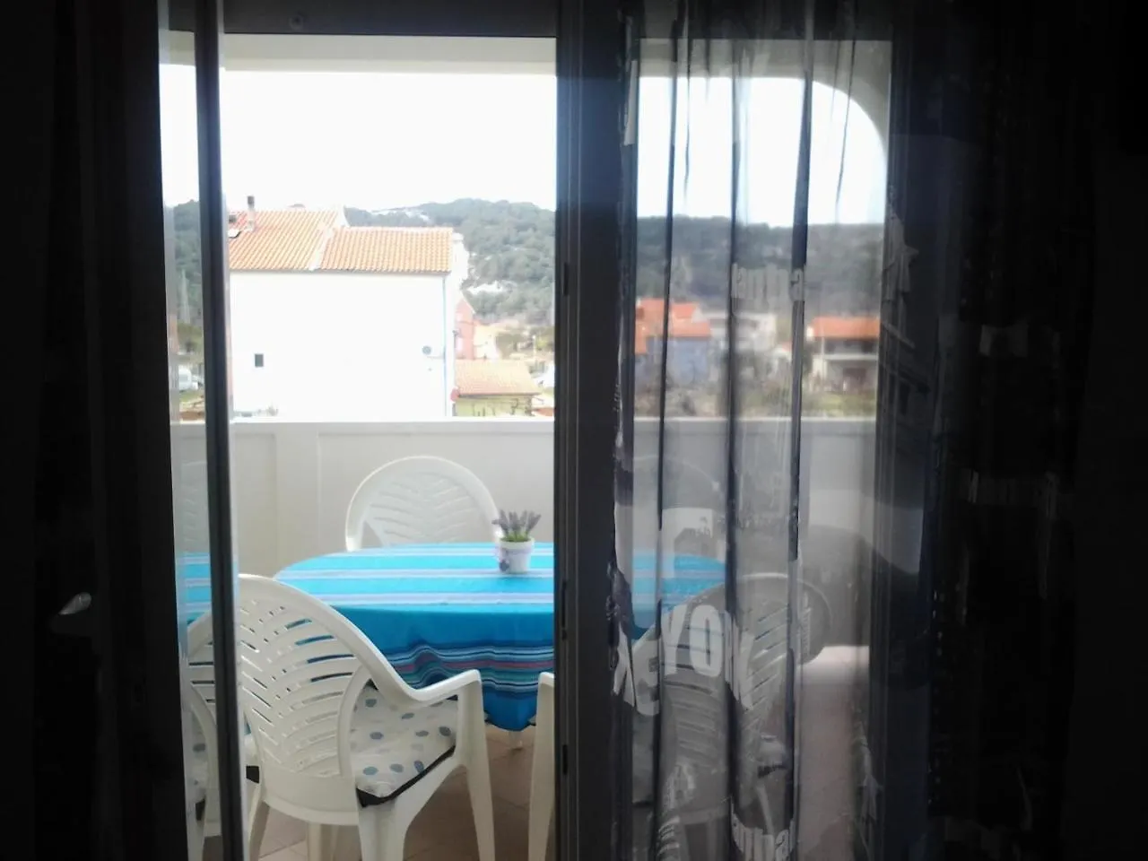 Apartment Lopar 3 0*,